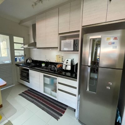 Apartamentos com 77m², 3 quartos, 1 suíte, 1 garagem, no bairro Cachoeira Do Bom Jesus em Florianópolis