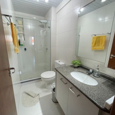 Apartamentos com 77m², 3 quartos, 1 suíte, 1 garagem, no bairro Cachoeira Do Bom Jesus em Florianópolis