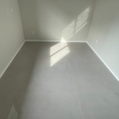 Casa Residencial com 113m², 3 quartos, 1 suíte, 1 garagem, no bairro São João Do Rio Vermelho em Florianópolis