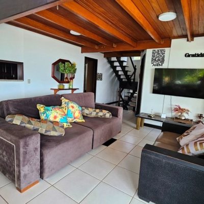 Casa Residencial com 450m², 4 quartos, 4 suítes, 8 garagens, no bairro Praia Brava em Florianópolis