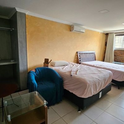 Casa Residencial com 450m², 4 quartos, 4 suítes, 8 garagens, no bairro Praia Brava em Florianópolis