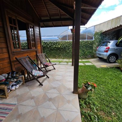 Casa Residencial com 82m², 2 quartos, 1 suíte, 1 garagem, no bairro Campeche em Florianópolis