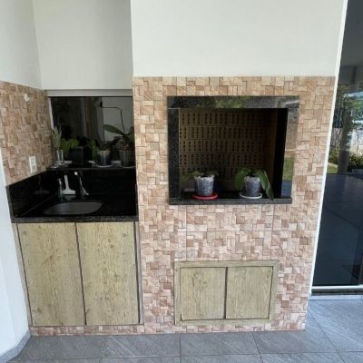 Casa em Condomínio com 223m², 4 quartos, 3 suítes, 2 garagens, no bairro Ingleses do Rio Vermelho em Florianópolis