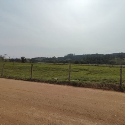 Terreno Comercial/Residencial com 2021m², no bairro Sorocaba De Dentro em Biguaçu