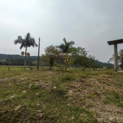 Terreno Comercial/Residencial com 2021m², no bairro Sorocaba De Dentro em Biguaçu