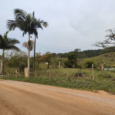 Terreno Comercial/Residencial com 2021m², no bairro Sorocaba De Dentro em Biguaçu