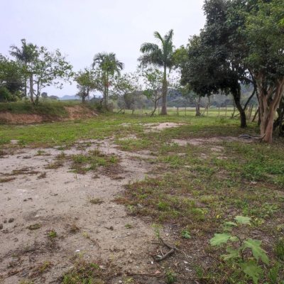 Terreno Comercial/Residencial com 2021m², no bairro Sorocaba De Dentro em Biguaçu