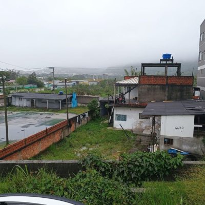 Terreno Comercial com 765m², no bairro Ingleses do Rio Vermelho em Florianópolis