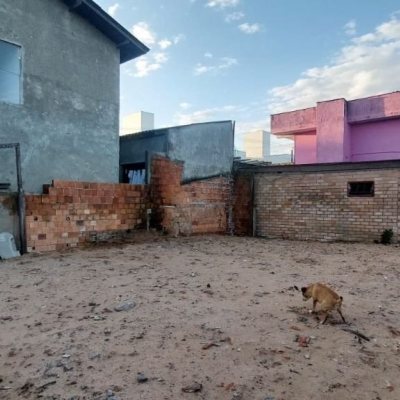 Terrenos Residenciais com 126m², no bairro Campeche em Florianópolis