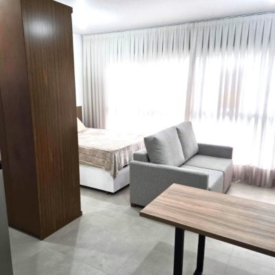 Studio Residencial com 32m², 1 quarto, 1 suíte, 1 garagem, no bairro Estreito em Florianópolis