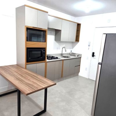 Studio Residencial com 32m², 1 quarto, 1 suíte, 1 garagem, no bairro Estreito em Florianópolis
