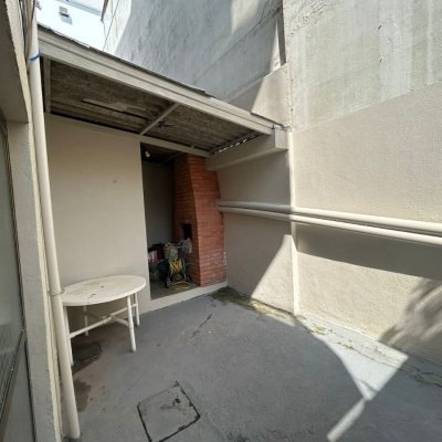 Apartamentos com 84m², 3 quartos, 1 suíte, 2 garagens, no bairro Itaguaçu em Florianópolis