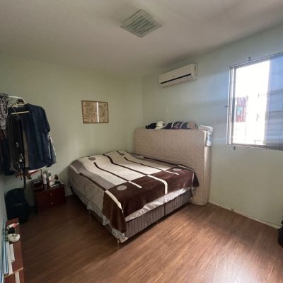 Apartamentos com 84m², 3 quartos, 1 suíte, 2 garagens, no bairro Itaguaçu em Florianópolis