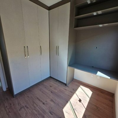 Sobrado Residencial com 140m², 3 quartos, 1 suíte, 2 garagens, no bairro Ingleses do Rio Vermelho em Florianópolis