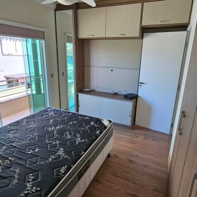 Sobrado Residencial com 140m², 3 quartos, 1 suíte, 2 garagens, no bairro Ingleses do Rio Vermelho em Florianópolis
