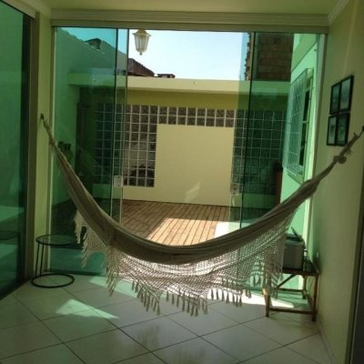 Sobrado Residencial com 140m², 3 quartos, 1 suíte, 2 garagens, no bairro Ingleses do Rio Vermelho em Florianópolis