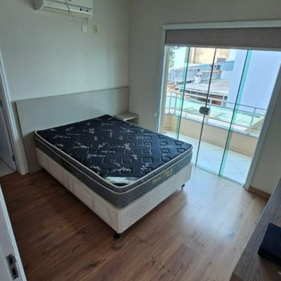 Sobrado Residencial com 140m², 3 quartos, 1 suíte, 2 garagens, no bairro Ingleses do Rio Vermelho em Florianópolis