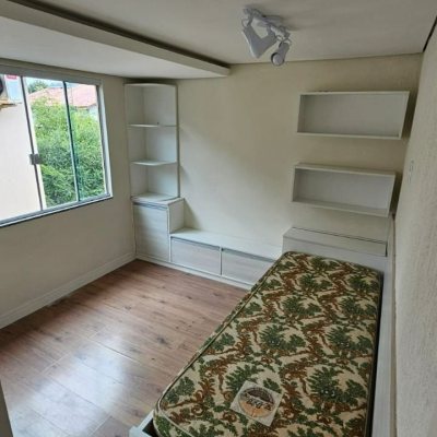 Sobrado Residencial com 140m², 3 quartos, 1 suíte, 2 garagens, no bairro Ingleses do Rio Vermelho em Florianópolis