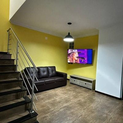 Casa Residencial com 101m², 2 quartos, 1 suíte, 1 garagem, no bairro Ingleses do Rio Vermelho em Florianópolis