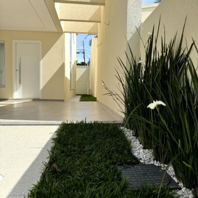 Casa Residencial com 143m², 3 quartos, 1 suíte, 2 garagens, no bairro Ingleses do Rio Vermelho em Florianópolis