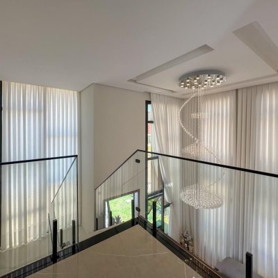 Casa em Condomínio com 225m², 4 quartos, 4 suítes, 3 garagens, no bairro Ingleses do Rio Vermelho em Florianópolis