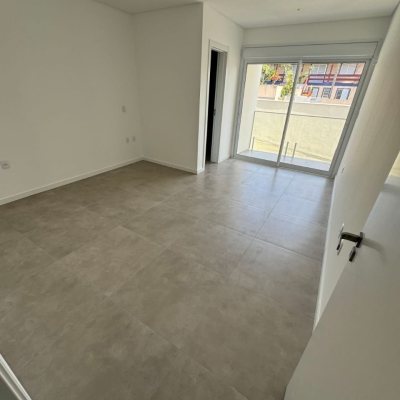 Casa Residencial com 133m², 2 quartos, 2 suítes, 1 garagem, no bairro Ingleses do Rio Vermelho em Florianópolis