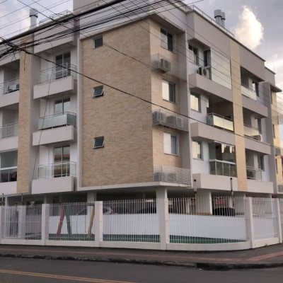 Apartamentos com 81m², 2 quartos, 1 garagem, no bairro Aririu em Palhoça