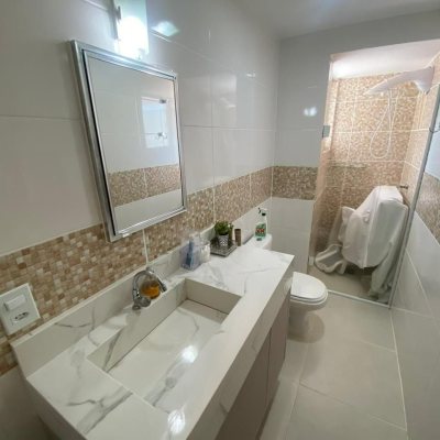 Apartamentos com 122m², 3 quartos, 1 suíte, 1 garagem, no bairro Centro em Florianópolis