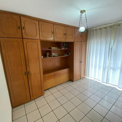 Apartamentos com 122m², 3 quartos, 1 suíte, 1 garagem, no bairro Centro em Florianópolis