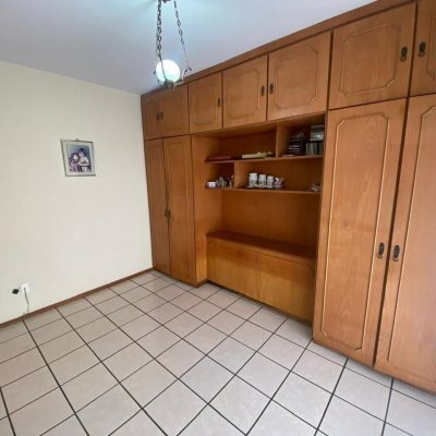 Apartamentos com 122m², 3 quartos, 1 suíte, 1 garagem, no bairro Centro em Florianópolis