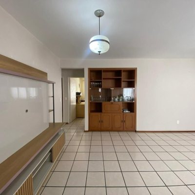 Apartamentos com 122m², 3 quartos, 1 suíte, 1 garagem, no bairro Centro em Florianópolis