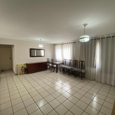 Apartamentos com 122m², 3 quartos, 1 suíte, 1 garagem, no bairro Centro em Florianópolis