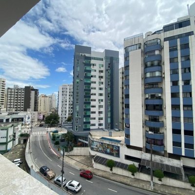 Apartamentos com 122m², 3 quartos, 1 suíte, 1 garagem, no bairro Centro em Florianópolis