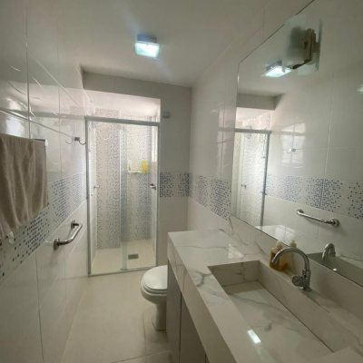 Apartamentos com 122m², 3 quartos, 1 suíte, 1 garagem, no bairro Centro em Florianópolis