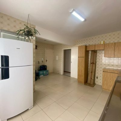 Apartamentos com 122m², 3 quartos, 1 suíte, 1 garagem, no bairro Centro em Florianópolis