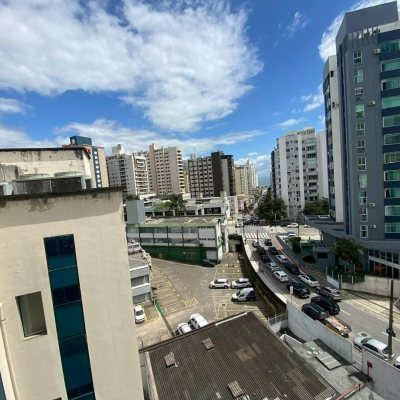 Apartamentos com 122m², 3 quartos, 1 suíte, 1 garagem, no bairro Centro em Florianópolis