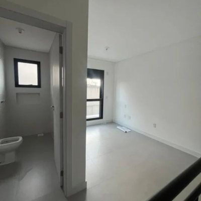 Loft com 49m², 1 quarto, 1 suíte, 1 garagem, no bairro Centro em Florianópolis
