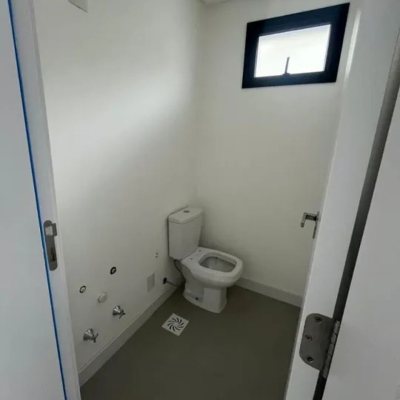 Loft com 49m², 1 quarto, 1 suíte, 1 garagem, no bairro Centro em Florianópolis