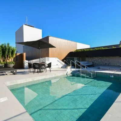 Loft com 49m², 1 quarto, 1 suíte, 1 garagem, no bairro Centro em Florianópolis