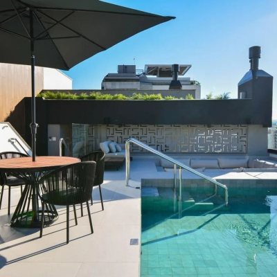 Loft com 49m², 1 quarto, 1 suíte, 1 garagem, no bairro Centro em Florianópolis