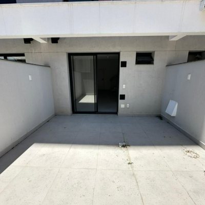 Loft com 49m², 1 quarto, 1 suíte, 1 garagem, no bairro Centro em Florianópolis