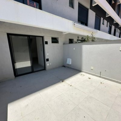 Loft com 49m², 1 quarto, 1 suíte, 1 garagem, no bairro Centro em Florianópolis