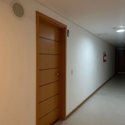 Apartamentos com 100m², 2 quartos, 1 suíte, 1 garagem, no bairro Abraão em Florianópolis
