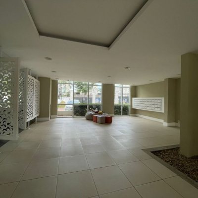 Apartamentos com 100m², 2 quartos, 1 suíte, 1 garagem, no bairro Abraão em Florianópolis