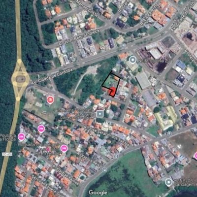 Pousada com 200m², 7 quartos, 5 garagens, no bairro Barra Da Lagoa em Florianópolis