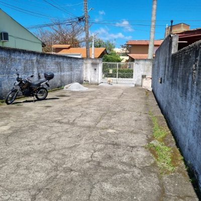 Pousada com 200m², 7 quartos, 5 garagens, no bairro Barra Da Lagoa em Florianópolis