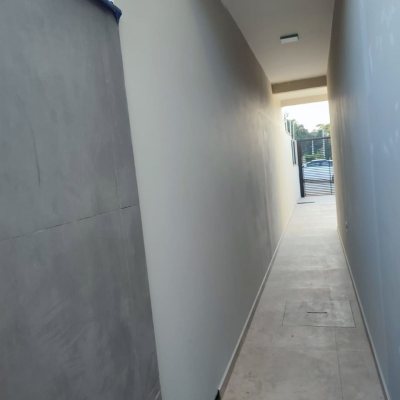 Casa Residencial com 102m², 3 quartos, 1 suíte, 2 garagens, no bairro Forquilhas em São José