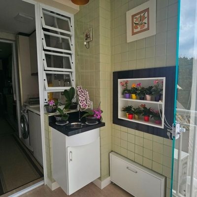 Apartamentos com 90m², 2 quartos, 2 suítes, 1 garagem, no bairro Canasvieiras em Florianópolis