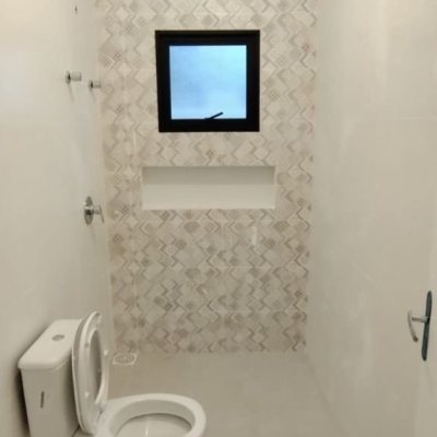 Casa em Condomínio com 137m², 3 quartos, 1 suíte, 2 garagens, no bairro Praia De Fora em Palhoça