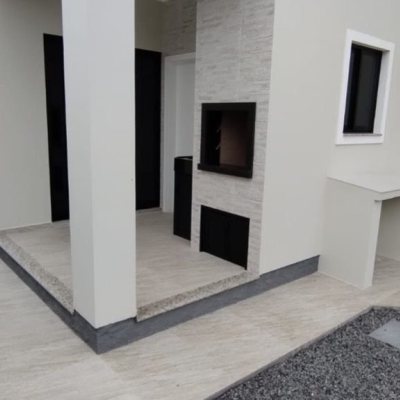 Casa em Condomínio com 137m², 3 quartos, 1 suíte, 2 garagens, no bairro Praia De Fora em Palhoça